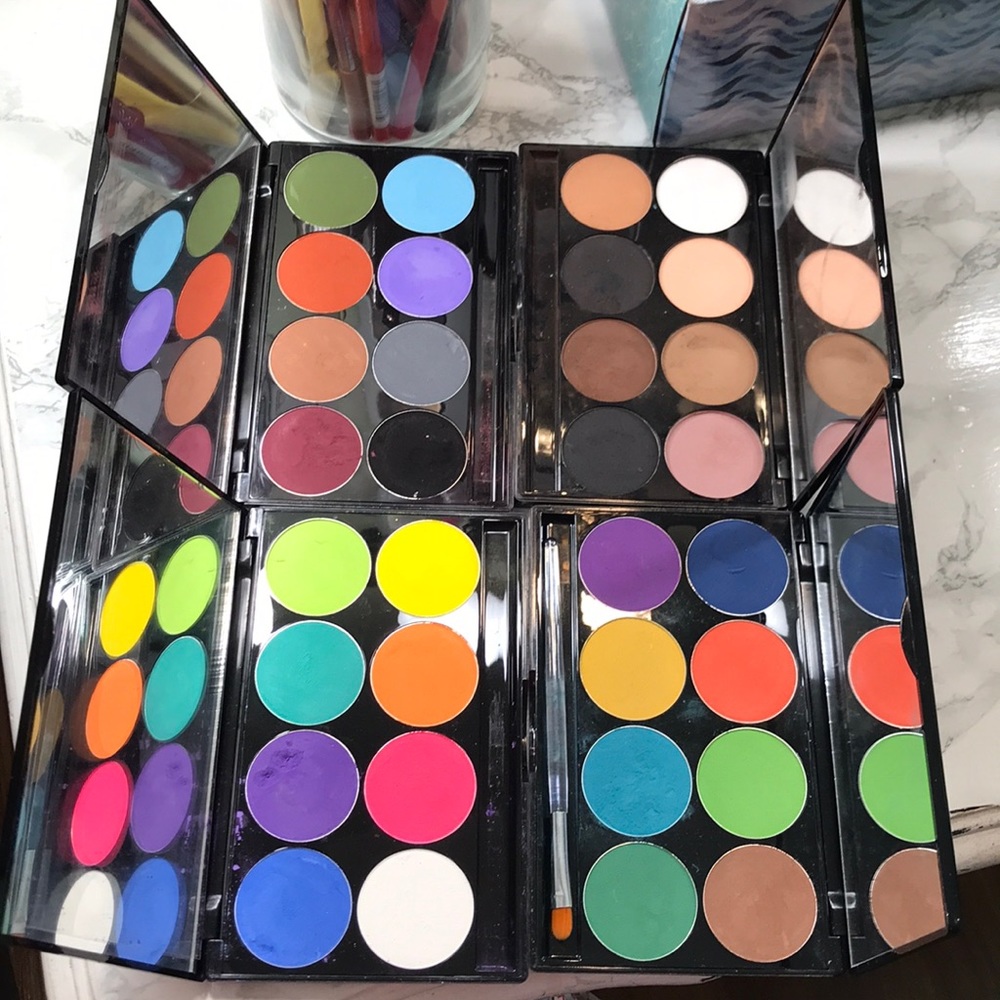 Mehron makeup Professional eyeshadow palette lot 4